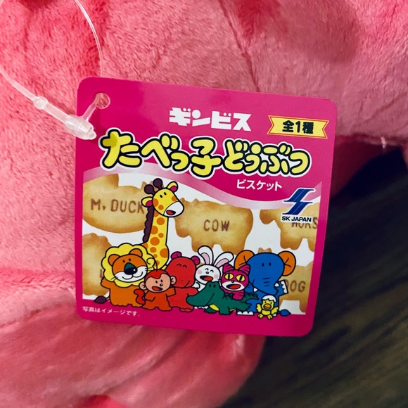 Tabekko Animal Crackers Hippo plush in Winter gears from Japan - Picture 5 of 5